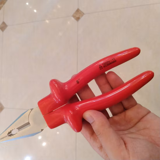 Alicate Isolado/Elétrico/Isolador/Alicate Combinado, 8