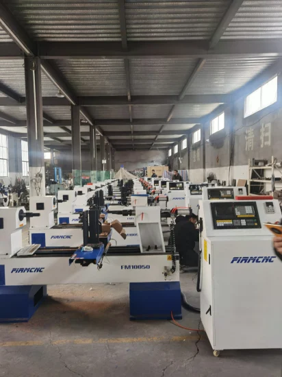 Máquina de torno CNC com alimentação automática de duas lâminas 15030 Torno CNC para tornear madeira